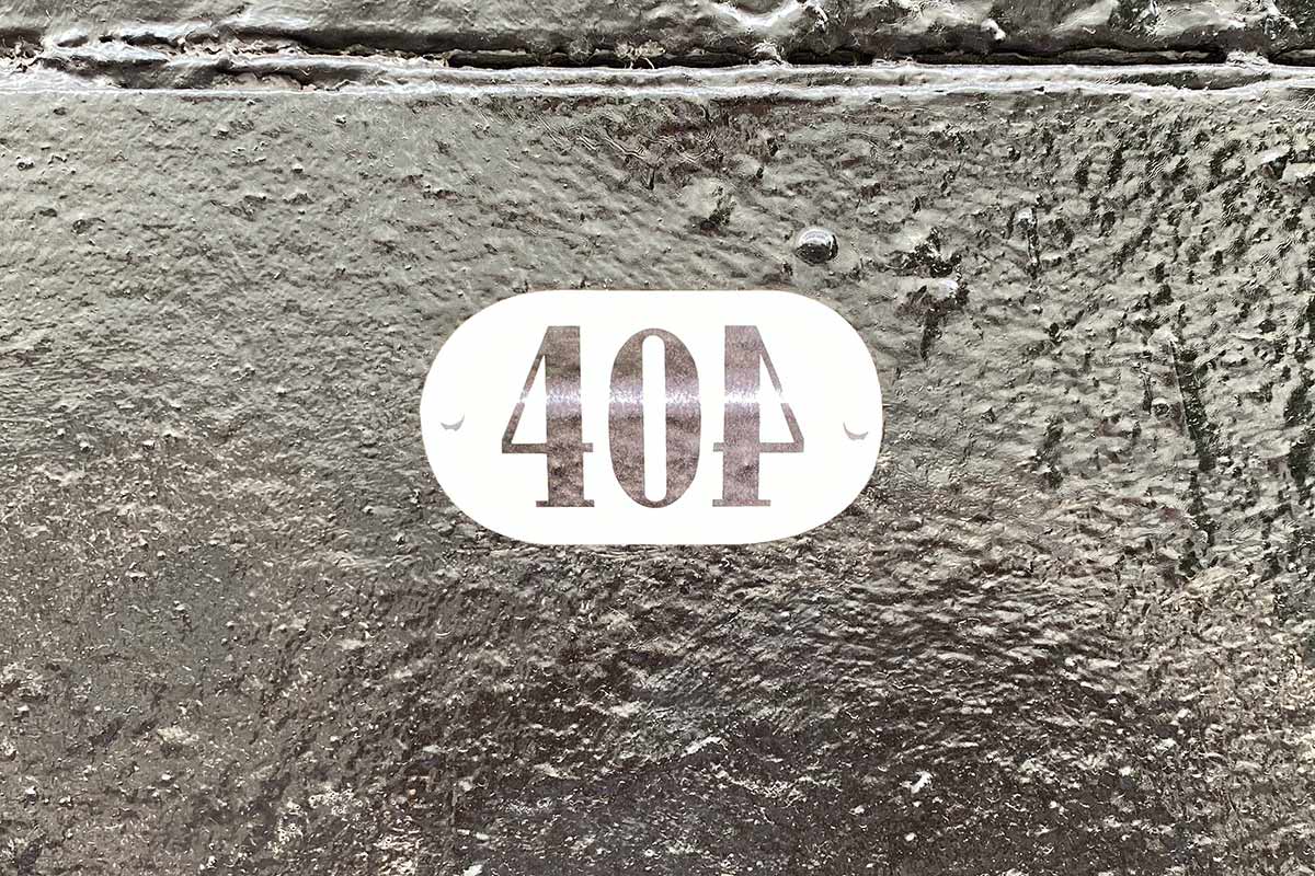 404