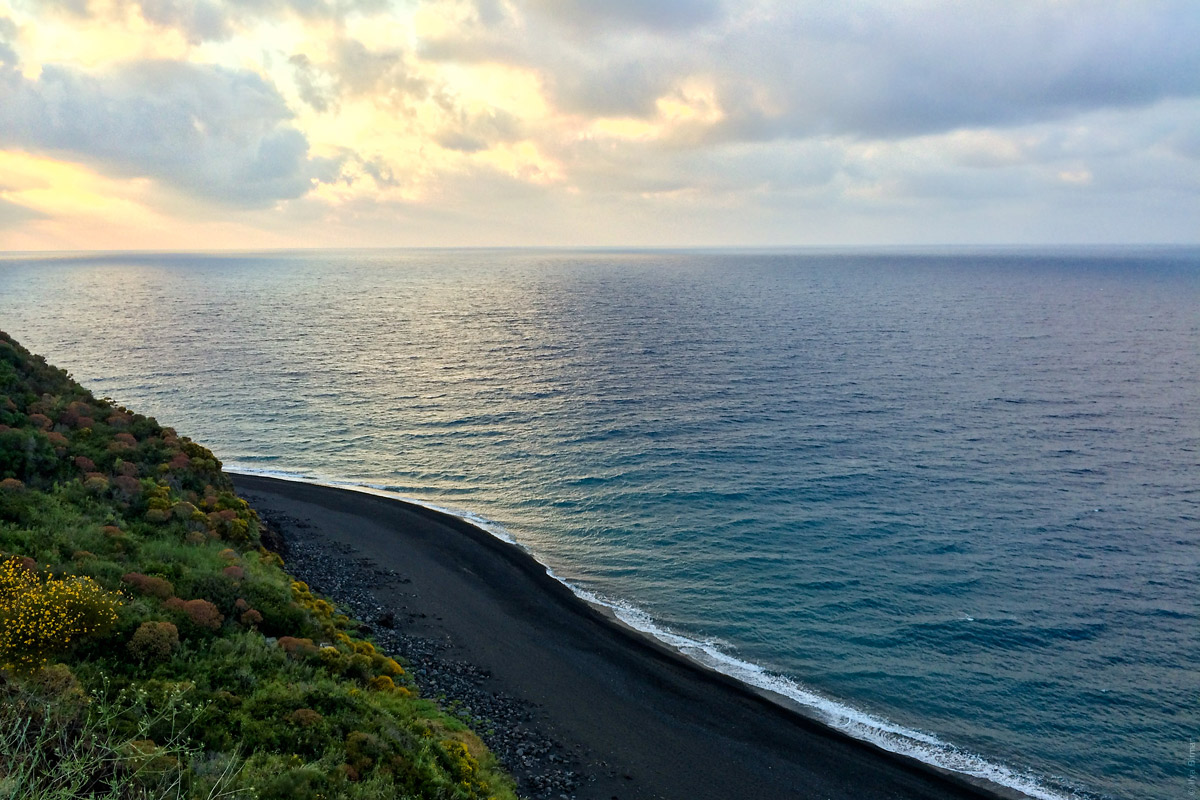 A Stromboli beach