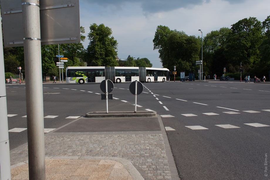 A bus with two joints with bellows