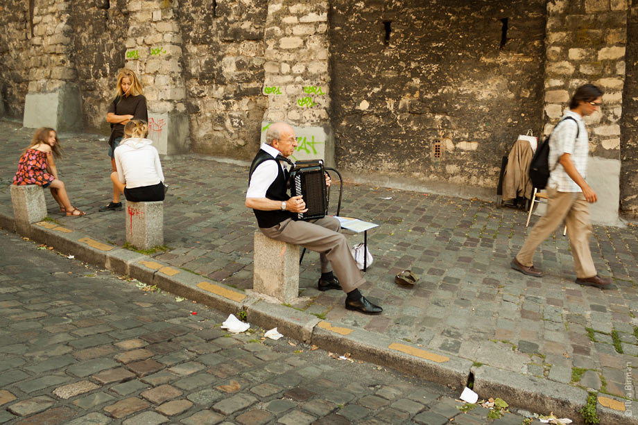 Monmartre is a nice place to walk